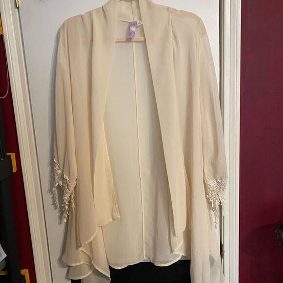 Alya Tops - Alya Women’s Large Cream Sheer Cover Up w/ Crochet Sleeves